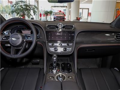 賓利安裝后排娛樂(lè)